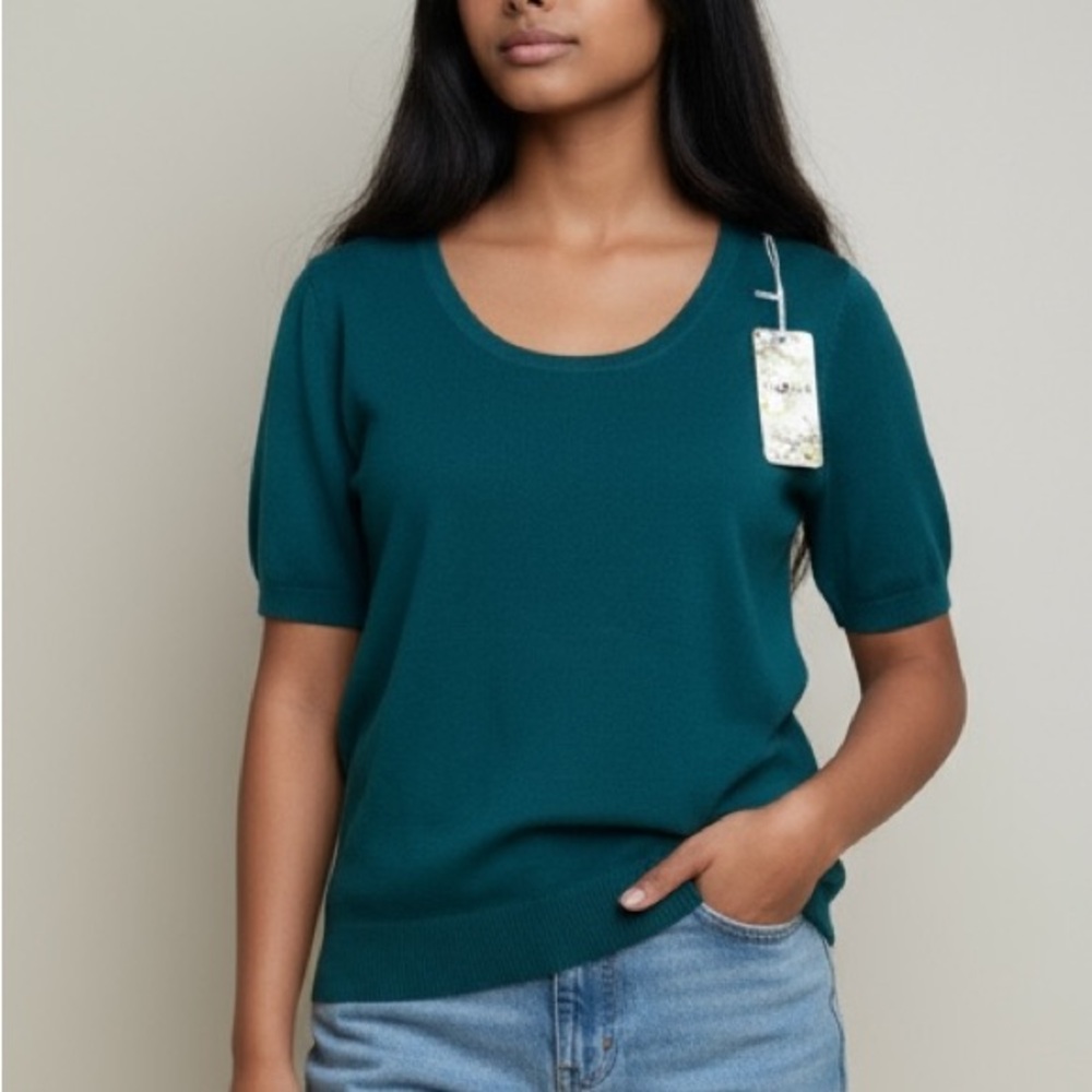 Flora cashmere top